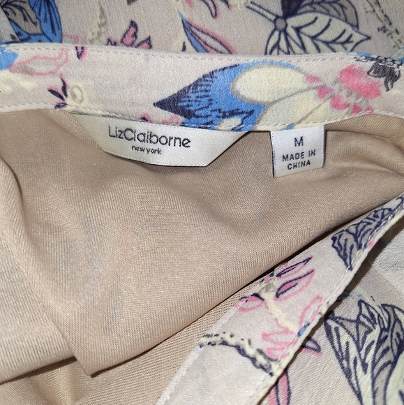 Liz Claiborne Cream 3/4 Sleeve Buttoned Blouse - Picture 5 of 5